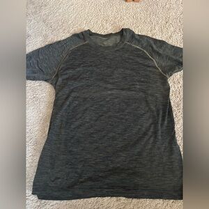 mens lululemon shirt